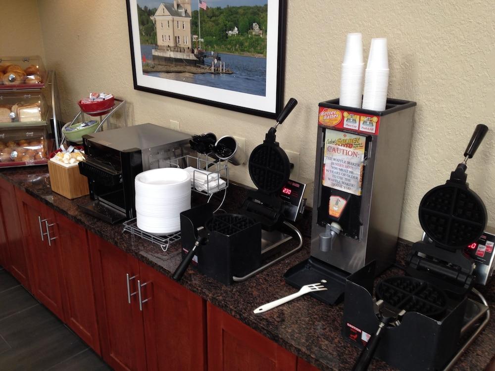 Best Western Fishkill Inn&Suites Exterior foto