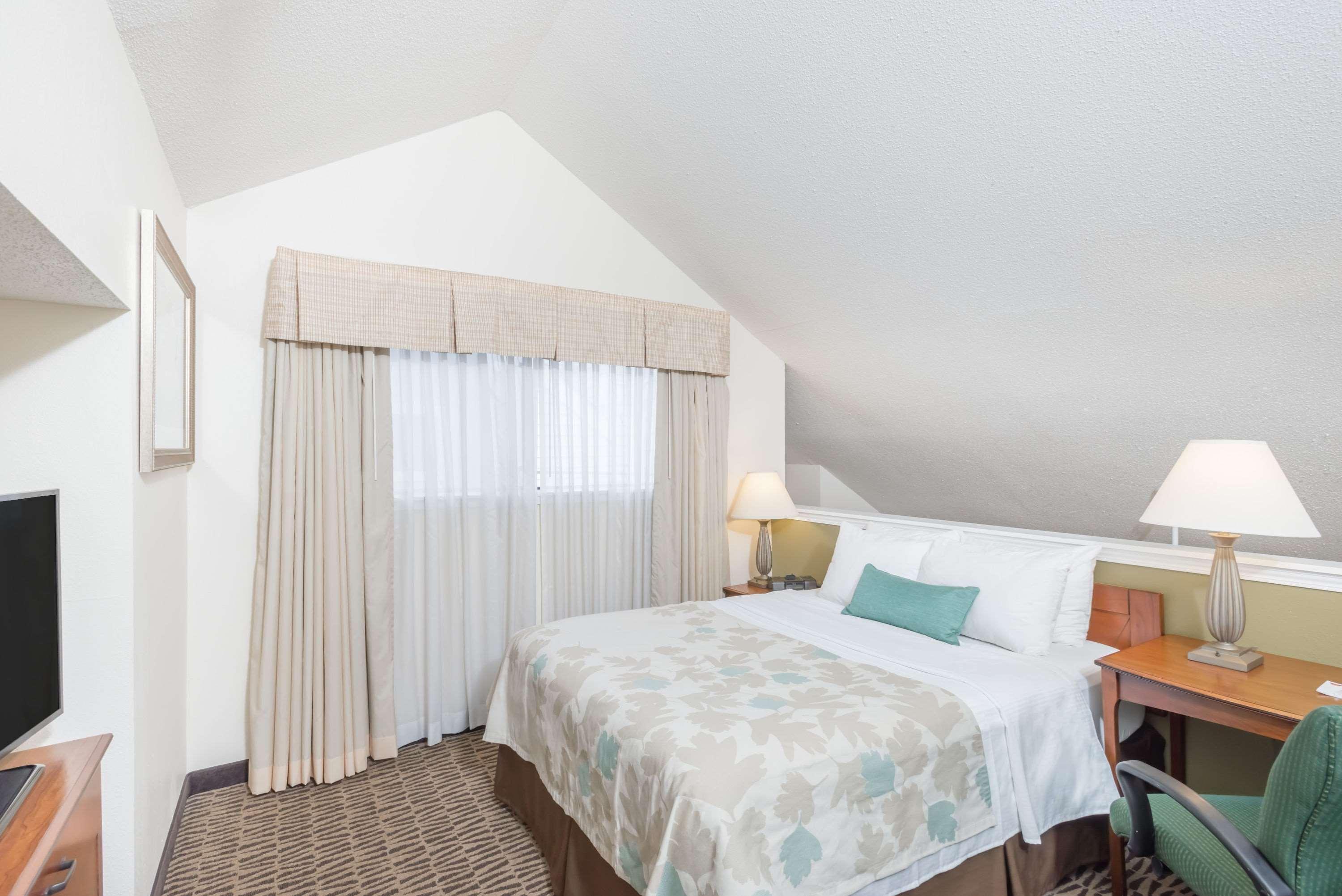 Best Western Fishkill Inn&Suites Exterior foto