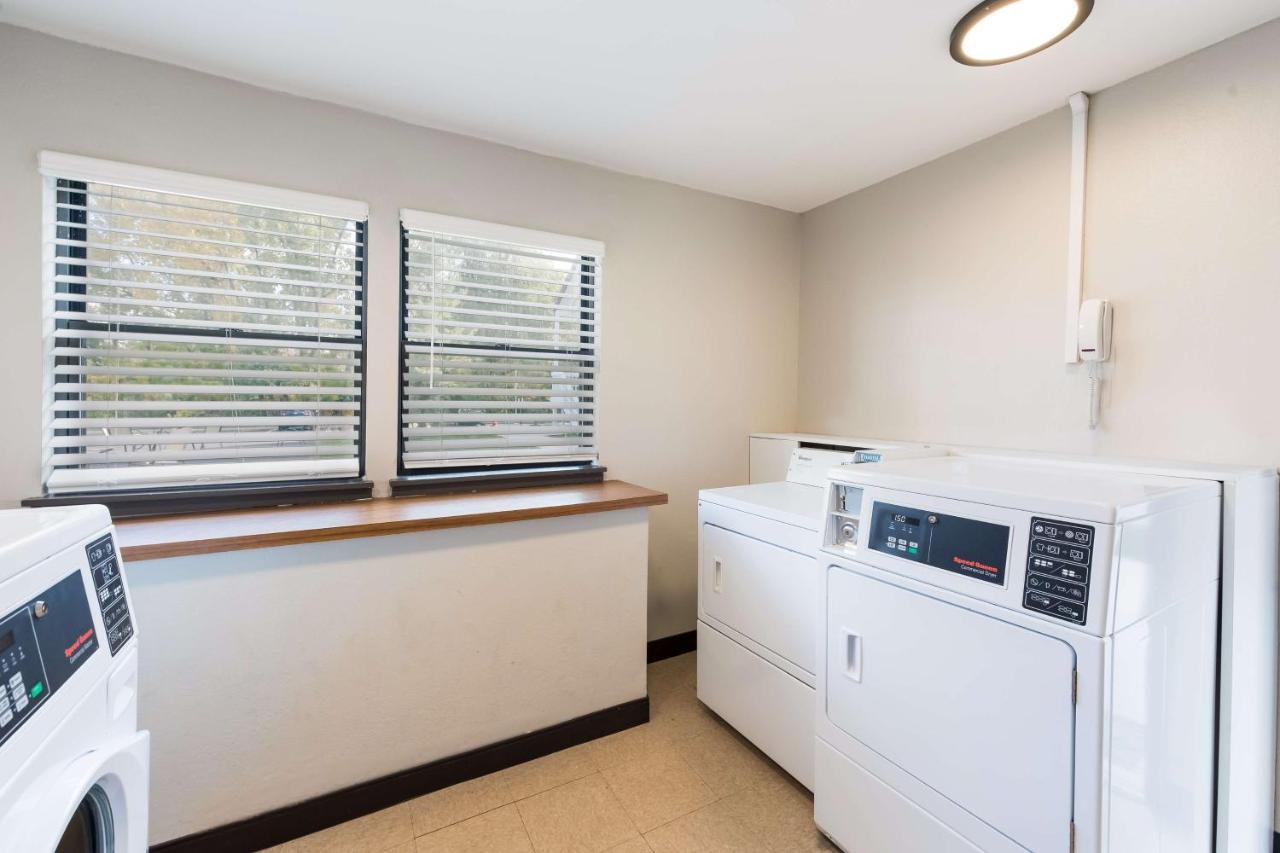 Best Western Fishkill Inn&Suites Exterior foto