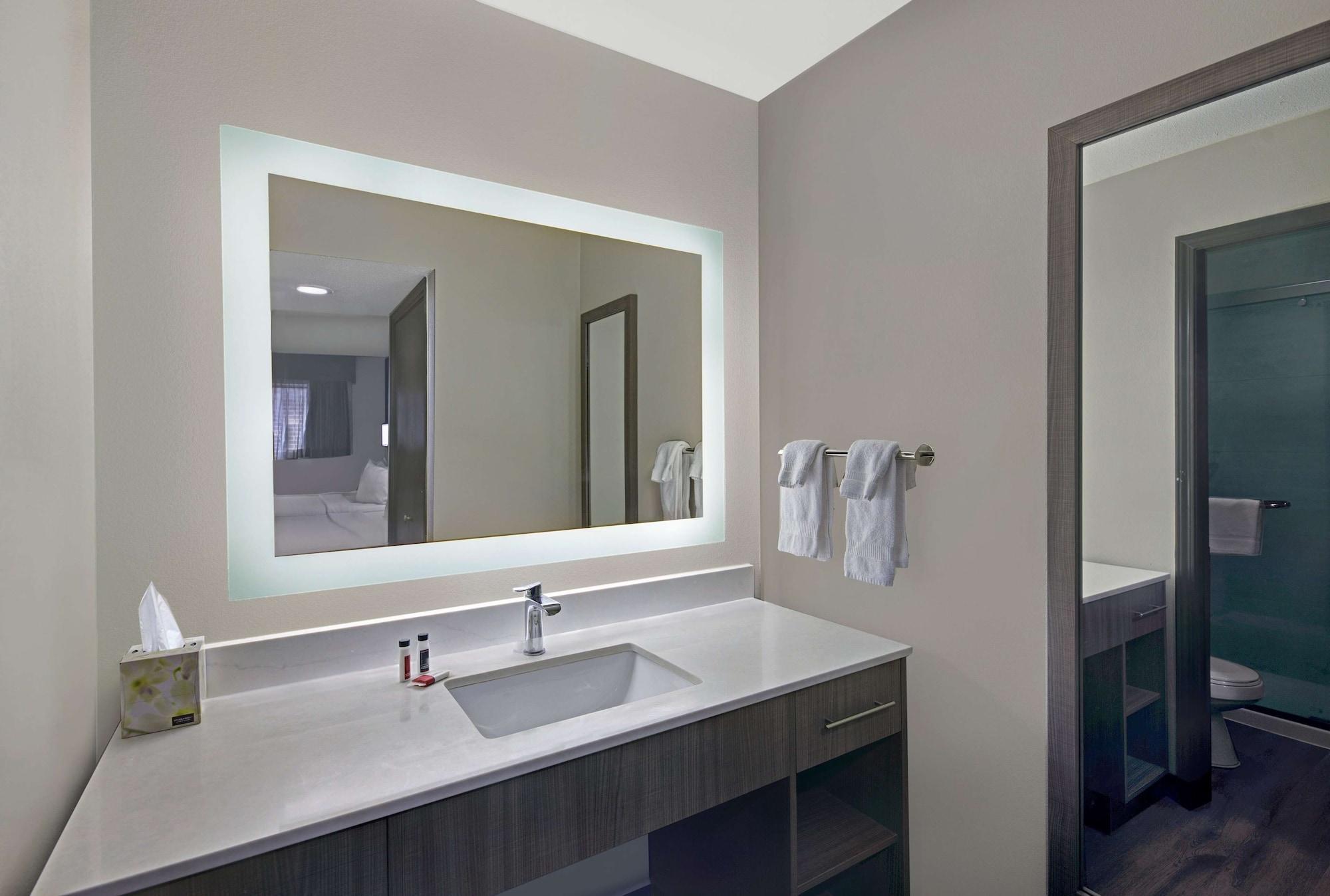 Best Western Fishkill Inn&Suites Exterior foto